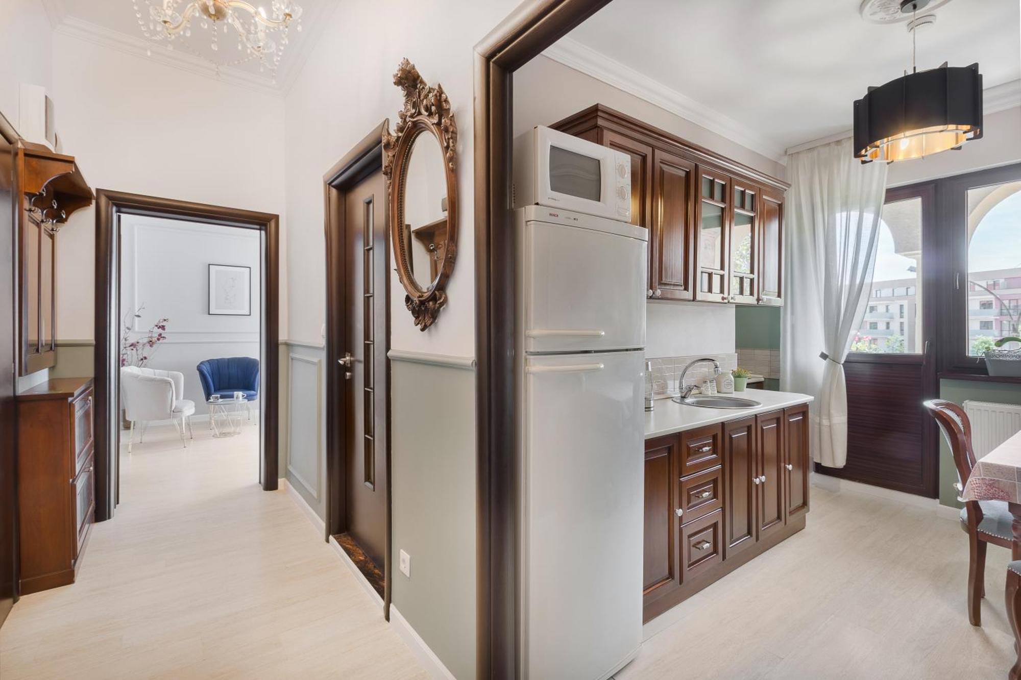 Moonlight Central Apartments Oradea Bagian luar foto