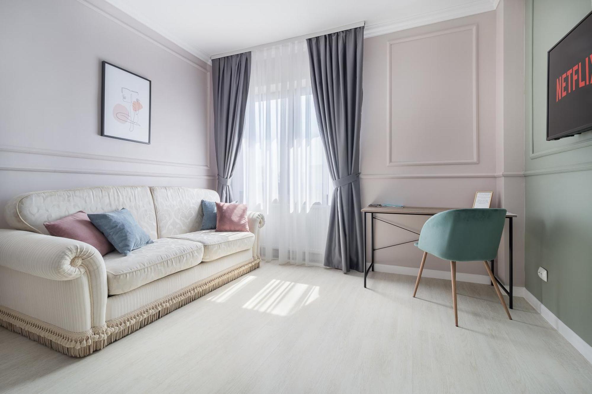 Moonlight Central Apartments Oradea Bagian luar foto